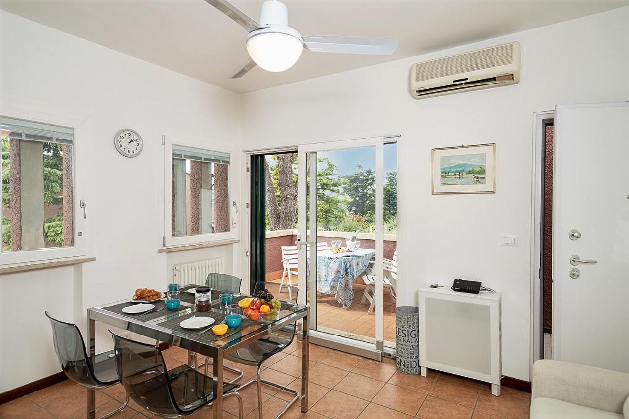 Apartments Blue View - Residence Casetto Bardolino - Regarda Travel 외부 사진